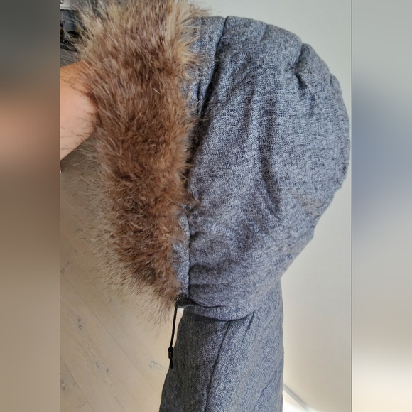 BANANA REPUBLIC-Quilted heather vest with detachable faux fur hood sz.S - Picture 6 of 11